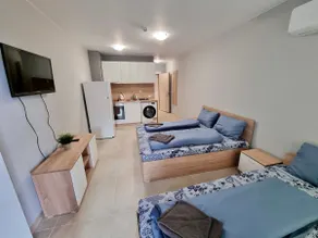 Ts best family studios 4 - Image 2