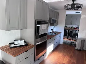 MAC House - Newly Renovated - With Backyard Spa - Image 2