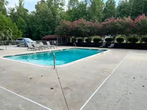 Lakefront home on Lake Martin with dock, sleeps 12 - Image 3