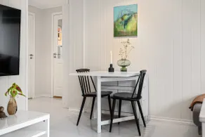 Apartment with free on-site parking - Image 5