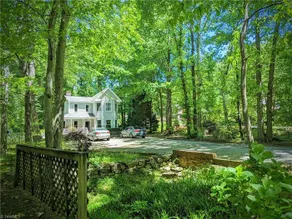 The Charming Retreat at At Cascade on the creek - Image 5