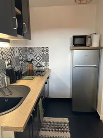 Modern and cozy apartment in Evry - Image 5
