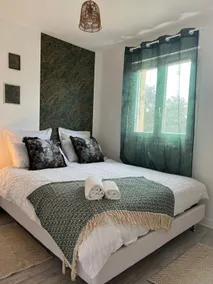 Modern and cozy apartment in Evry - Image 4