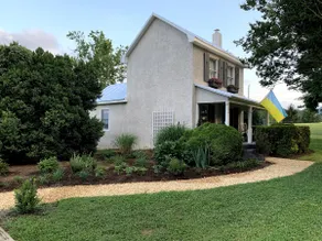 Perfect getaway among the orchards of Batesville - Image 3