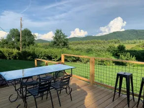 Perfect getaway among the orchards of Batesville - Image 4
