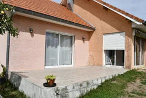 Lovely studio with pool - Image 2