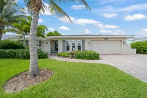 Waterfront Oasis w/ Private Heated Pool & Dock - Image 2