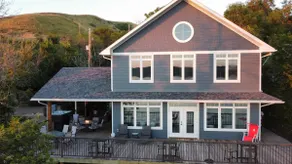 Beautiful Four Bedroom Lakefront Cottage Echo Lake - Image 3