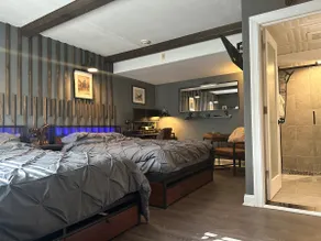 Beautiful Condo Sleeps 4- Only 2 Blocks From Beach - Image 3