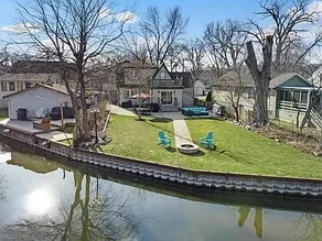 Waterfront - Fox Lake - Bring your boat. 3bd 2bath - Image 4