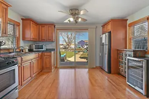 Waterfront - Fox Lake - Bring your boat. 3bd 2bath - Image 5