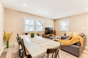 Experience Minneapolis, 4Bedroom, Entire House, AC - Image 3