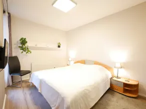 First floor apartment with private parking in front of the house - Image 3
