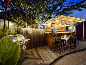 FIFA World Cup / TX Pool SPA / Tiki / Putt / Game Room / Transportation - Image 5