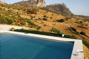 Wonderful and cozy cottage with a pool - Image 4