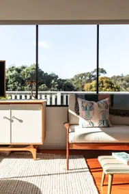 Driftwood Rest Binalong Bay Sleeps 4 - Image 5