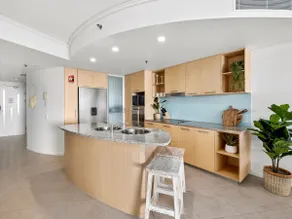 Sensational Ocean View 2 Bedroom Apartment - Image 3