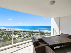 Sensational Ocean View 2 Bedroom Apartment - Image 2