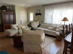 Lovely 2-Bdr Home w/Pool-Family/Tourist Friendly! - Image 3