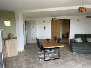 Quiet rental close to beaches and mountains. - Image 2