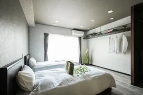 Enjoy a comfortable stay in a spacious room. Conveniently located 1 minute on foot from Omicho Market. Vacation Rent Kanazawa K-03 - Image 4