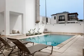 Luxury 4+1 Villa with Private Pool 200 Meters to the Beach - Image 2