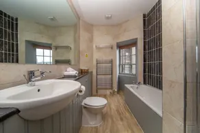 Royal Mile, Edinburgh - 2 Bedroom Apartment - Image 4