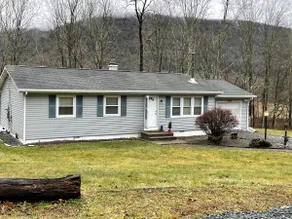 Delaware River Retreat - Image 2