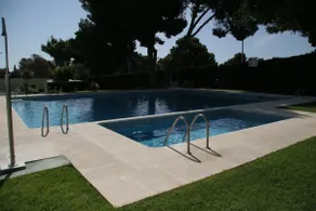 4 pax · Pet-Friendly · Piscina & A/C · 2 min Playa - Image 3