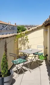 La Dolce Vita Nîmoise Terrasse 100 m des Arènes - Image 3
