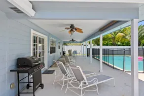 Clean Home Large Heated-Pool - 3/2 +Ofc/den - 3 Miles to Beach \"Jupiter Escape\" - Image 5