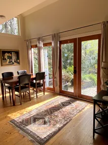 Charming Idyllic Hideaway Ideal Location - Image 5