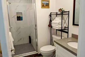 Charming Newly Remodeled Between SFO& SF Near BART - Image 5