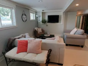 Cozy & Bright 3 Bedroom, 2 Bath Basement Suite - Image 3