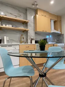 Lovely one bedroom w/a fireplace & outdoor space - Image 3