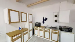 Homely Apartment w/free wifi, showmax and parking. - Image 4