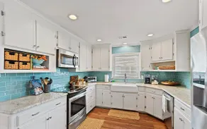 Waterfront, Dock, Beach Access, Premiere Location! - Image 5