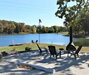 4 Modern Lakeside Cabins/Hermann, MO - Image 3