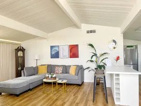 New Renovated 3BD/2BA House(1K Mbps Wifi, Netflix,Pet-friendly) - Image 3