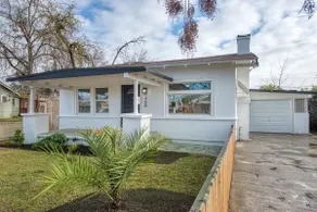 Charming Home I Walk to Tower District I 600 Mbps - Image 5