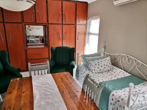 LOVELY ONE BEDROOM OASIS - Image 3