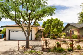 Serene Sonoma Home, Walk/bike downtown in minutes - Image 2