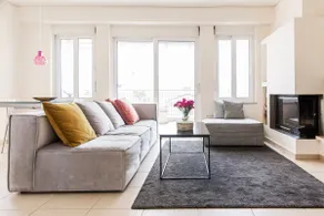 Sea View Apartment - Image 3
