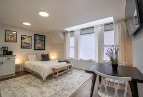 Cozy Modern Studio, Downtown Marysville - Image 2