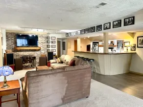 RockN'Roll Retreat Private Guest Suite @Pickleball - Image 4