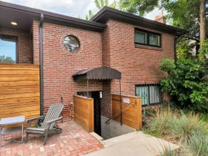 Charming Mid-Century Modern Suite on City Park - Image 2