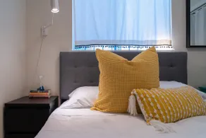 Charming Mid-Century Modern Suite on City Park - Image 3