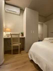 DH1C Exclusive Apartment next to Plaza Mayor 🚭 - Image 4