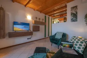 Happy Guest Apartments - Lake & Green Oasis - Image 5