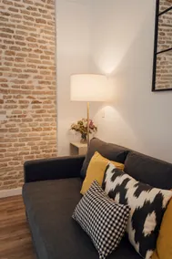 One&Lux Puñonrostro Bright Minimalist Central Home - Image 4
